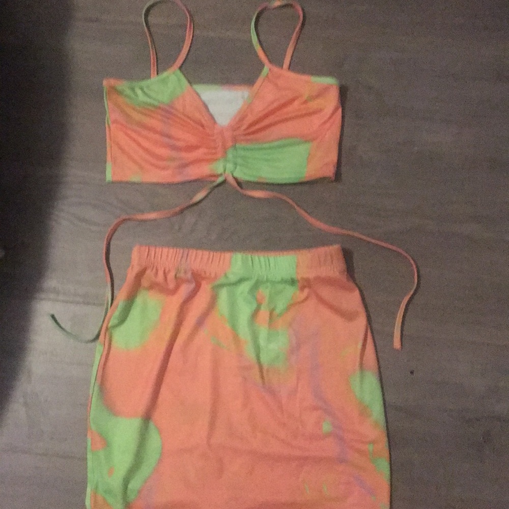 2 pieces suit